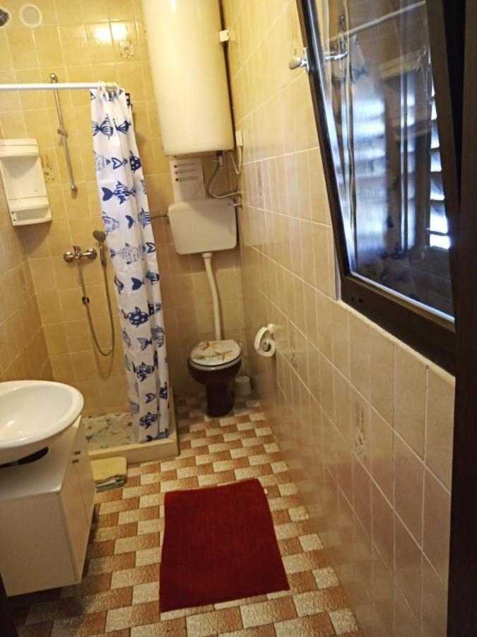 Apartman Ana Murter Eksteriør bilde